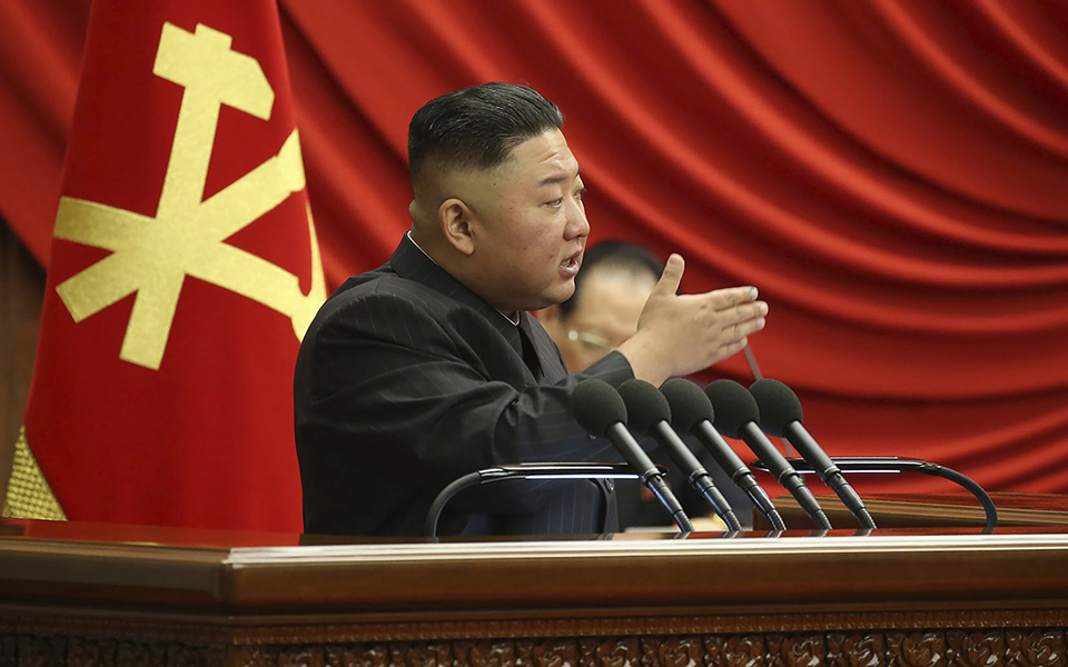 ο-κιμ-γιονγκ-ουν-καθαίρεσε-αξιωματούχ-561416191