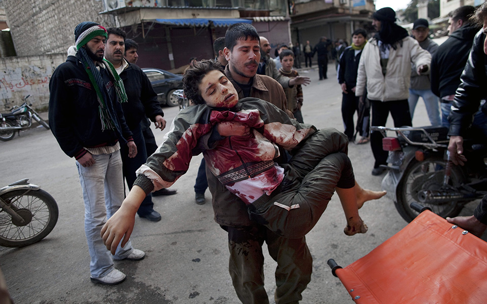 συρία-σχεδόν-μισό-εκατομμύριο-νεκροί-561383791