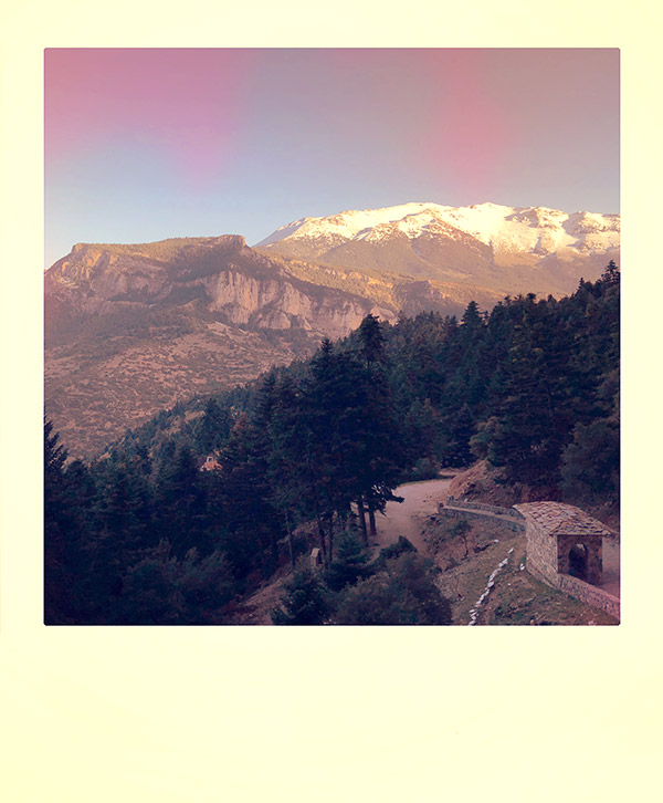 Εθισμένες ταξιδιώτισσες στην ορεινή Κορινθία-3