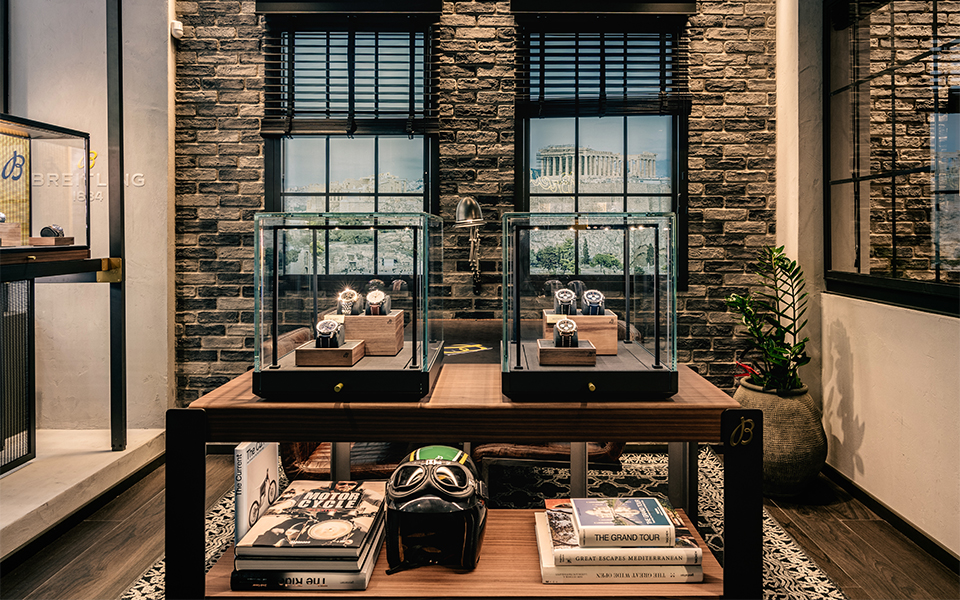Επισκεφθήκαμε την ανανεωμένη μπουτίκ της BREITLING στην Βουκουρεστίου-3