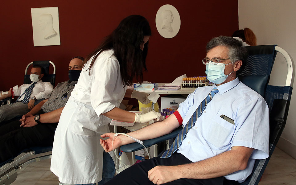 σωτήρης-τσιόδρας-εθελοντική-αιμοδοσ-561399229