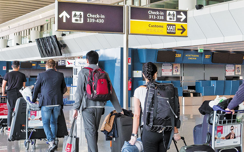 ελευθέρας-για-τους-πλήρως-εμβολιασ-561383293