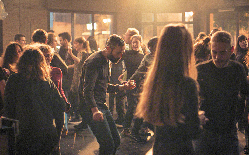 τα-χουμε-όλα-και-δεν-έχουμε-τίποτα-561388843