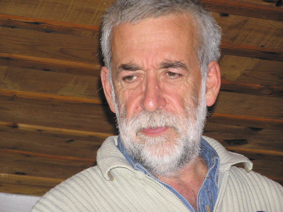 Τα ’χουμε όλα και δεν έχουμε τίποτα-1