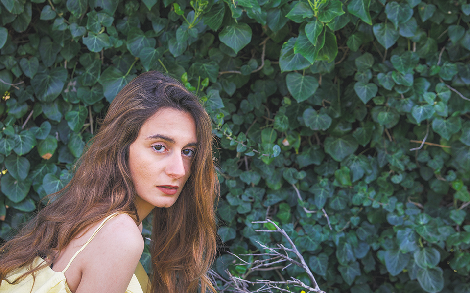 ενα-εικοσιτετράωρο-με-την-ερμηνεύτρι-561389749