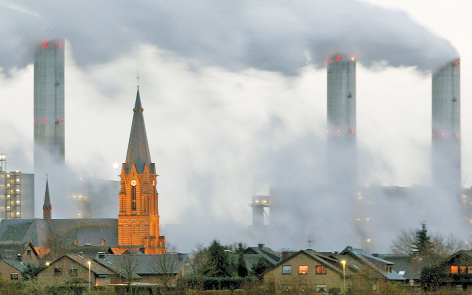 απειλούν-τις-τράπεζες-οι-ρυπογόνες-ετ-561385267