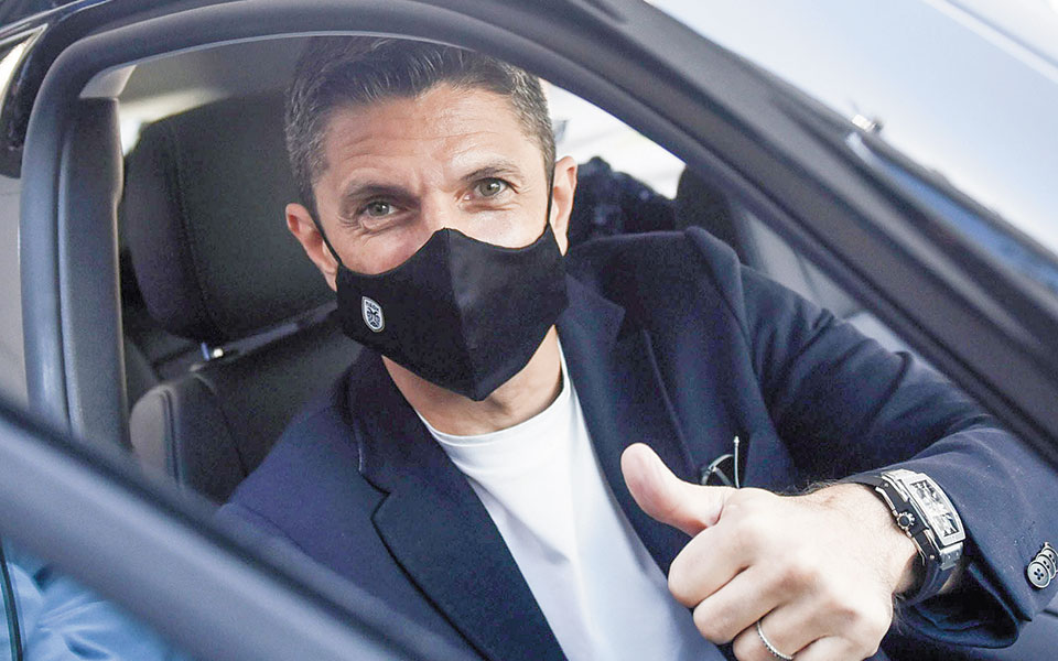 παοκ-αφιξη-λουτσέσκου-σήμερα-η-συνέντ-561386212