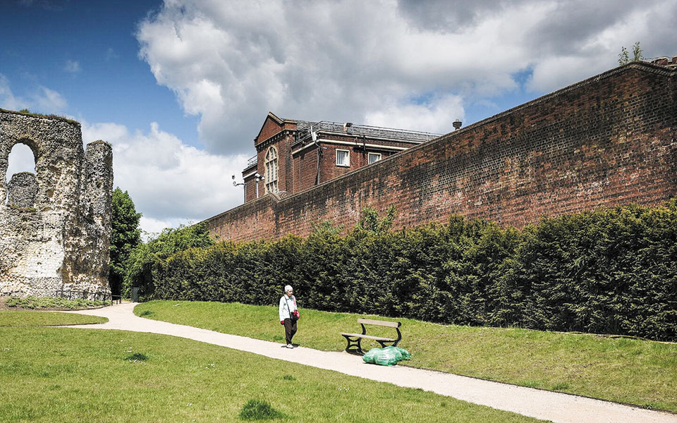 βρετανία-εκστρατεία-υπέρ-φυλακής-μ-561386533