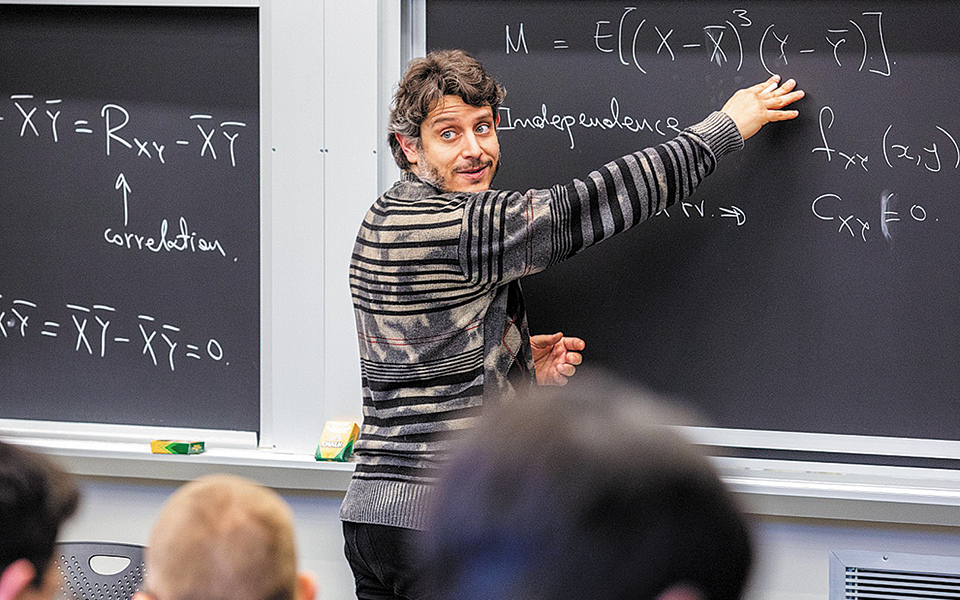 eλληνας-του-μιτ-προβλέπει-τα-ακραία-συμ-561389611