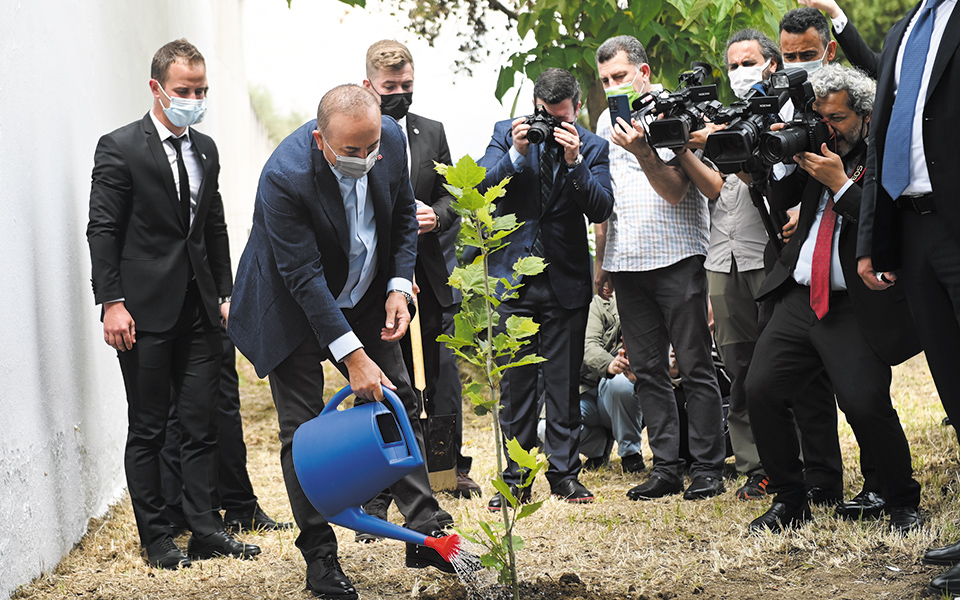 θα-σας-ερχόμαστε-πιο-συχνά-μην-ανησυχ-561390214