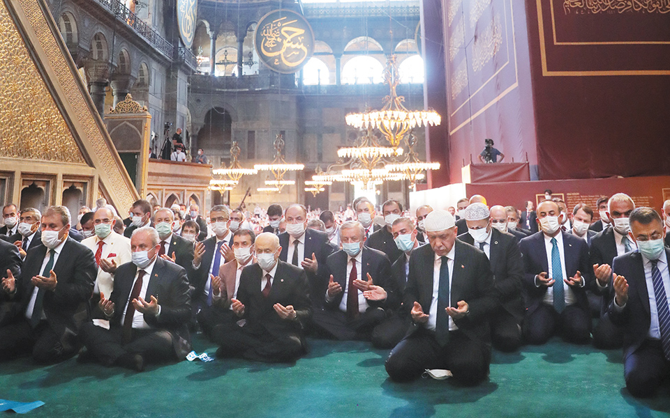 η-αγία-σοφία-η-φωλιά-και-ο-άπιστος-561389608