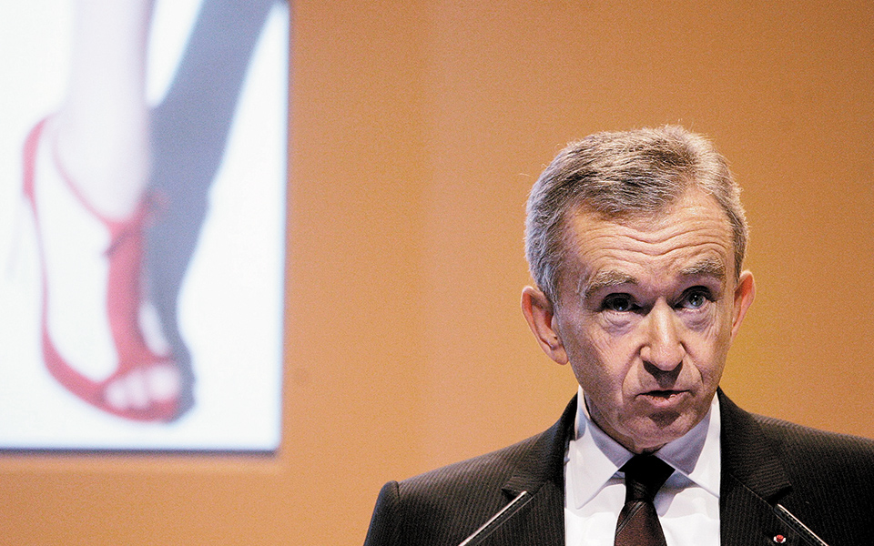 ο-βασιλιάς-της-μόδας-νικά-τους-κροίσ-561390271