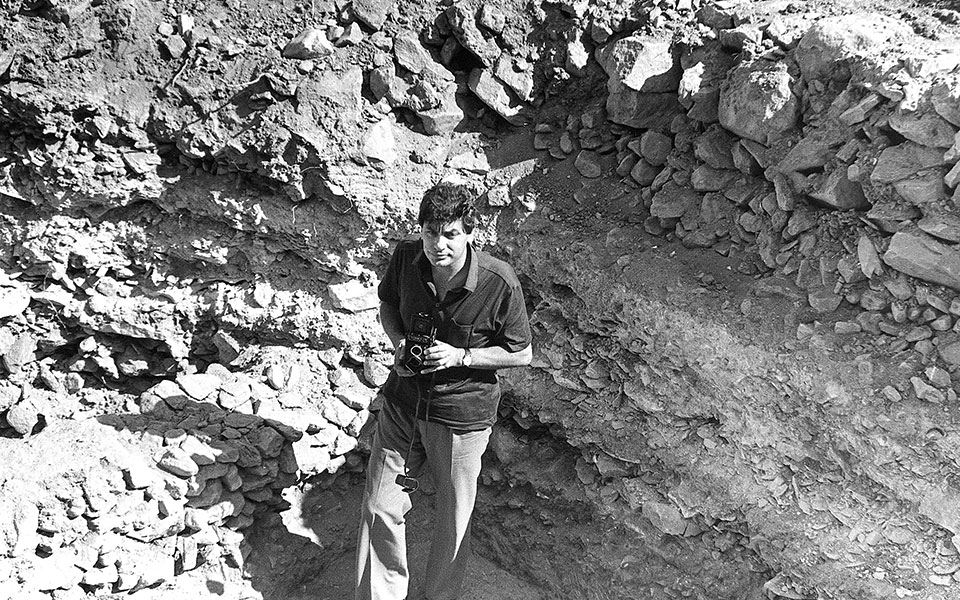 ζωή-αφιερωμένη-στην-αρχαιολογία-561392350