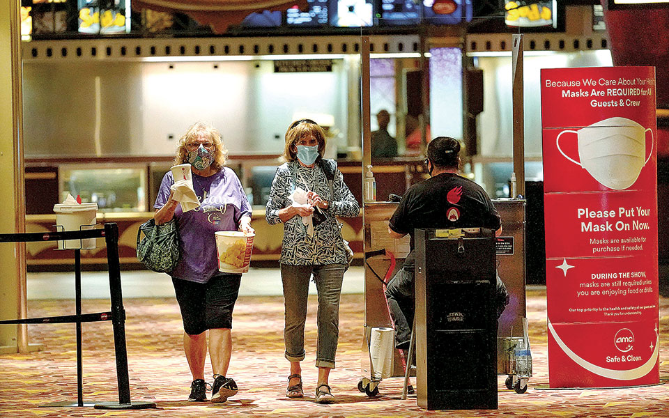 το-παγκόσμιο-σινεμά-στέκεται-ξανά-στα-561392287