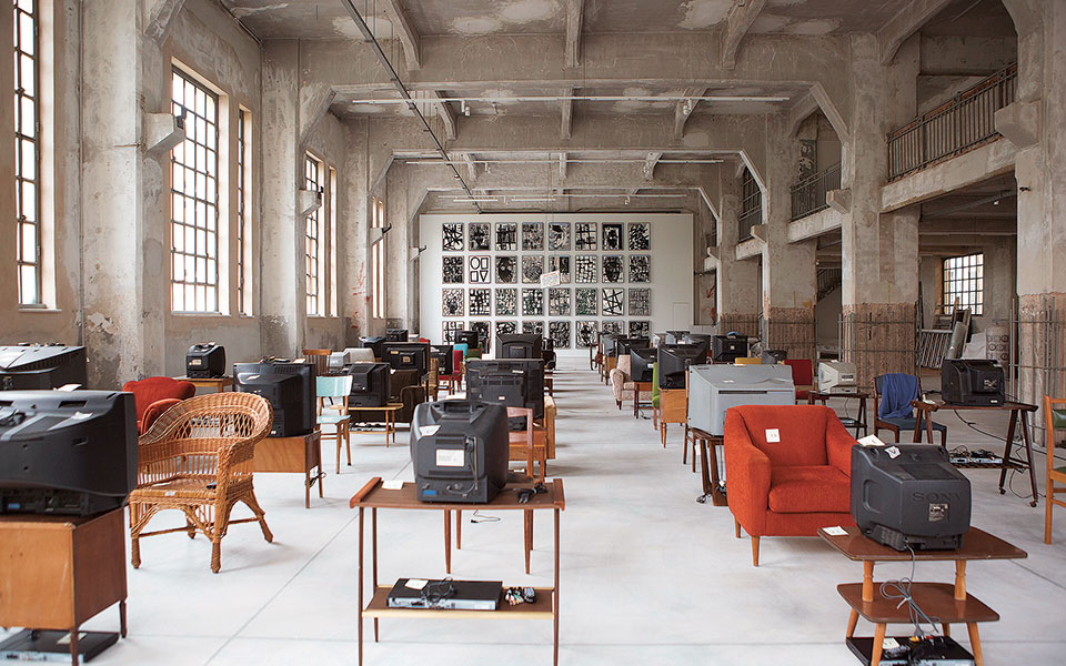 μια-εικαστική-πύλη-στο-μέλλον-561392293