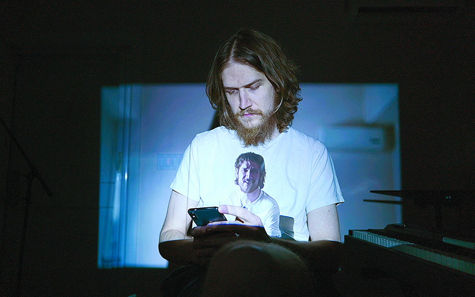 κωμικές-προσεγγίσεις-αμερικής-και-κ-561396331