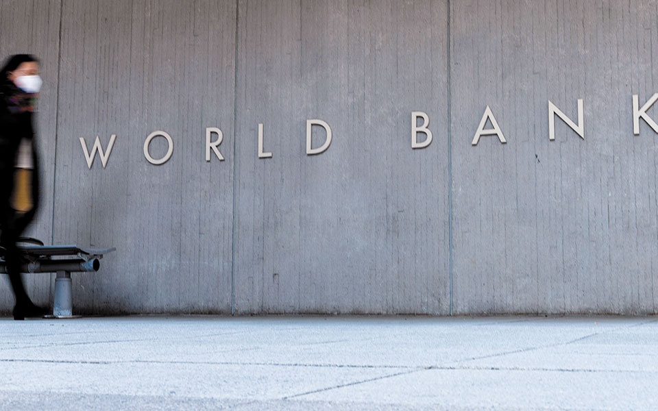 ρεκόρ-80-ετών-στην-ανάπτυξη-του-παγκόσμι-561393478