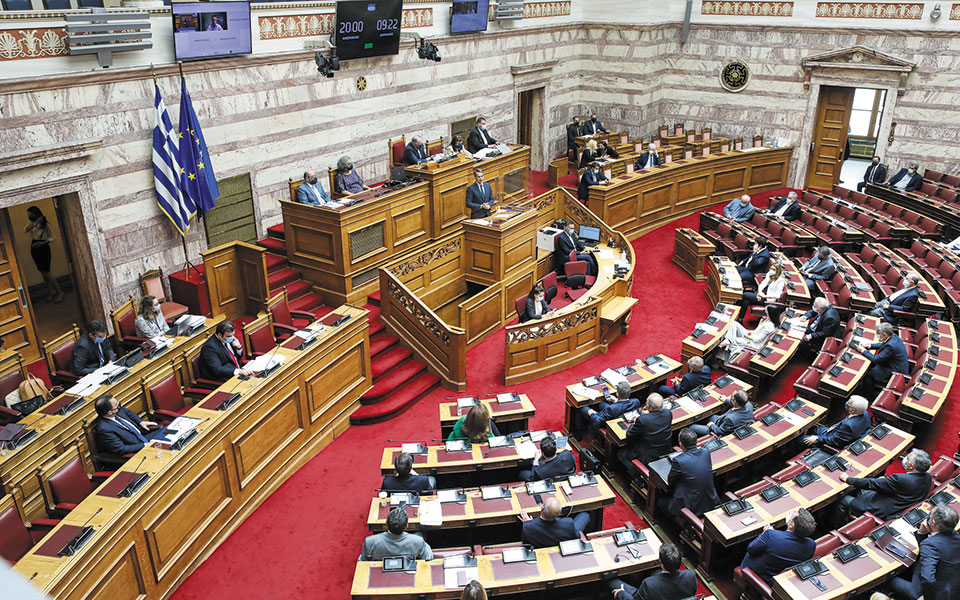 στην-αντεπίθεση-η-κυβέρνηση-561394558