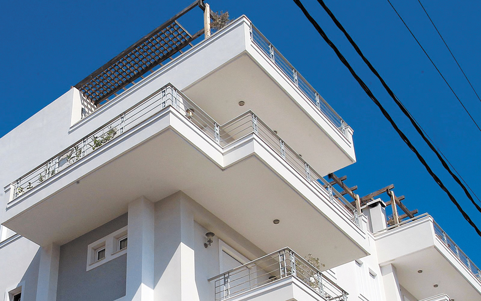 φωτιά-στις-αντικειμενικές-αξίες-στ-561397852