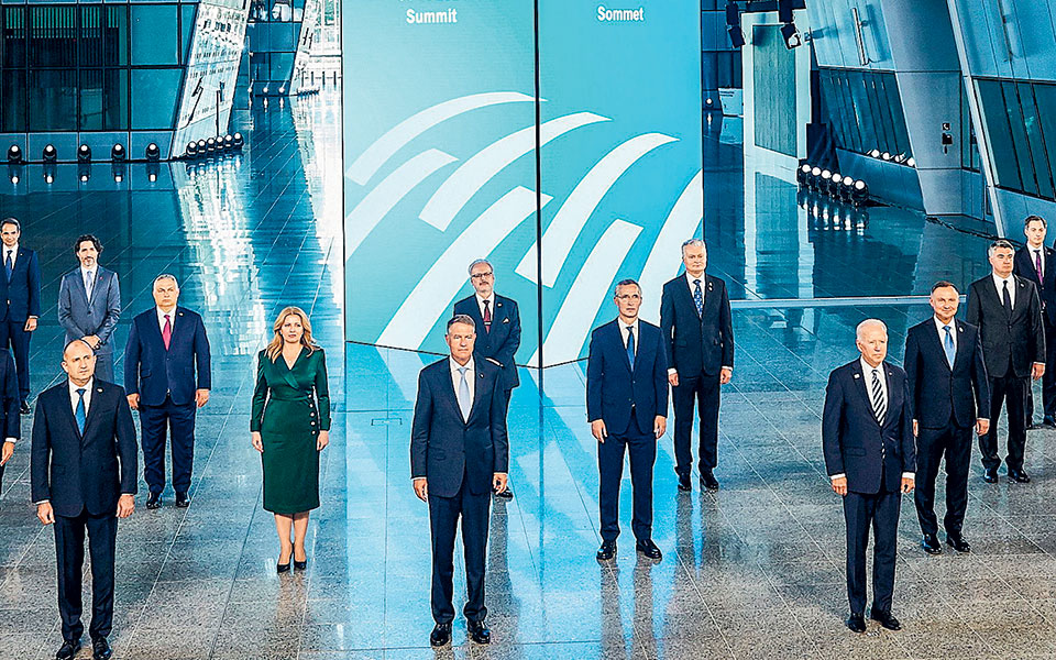 νατο-απειλή-η-ρωσία-πρόκληση-η-κίνα-561399352