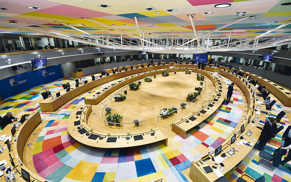 ε-ε-λεπτές-ισορροπίες-με-άγκυρα-561400942