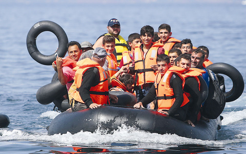 δραστική-μείωση-ροών-αιτούντων-άσυλο-561402379