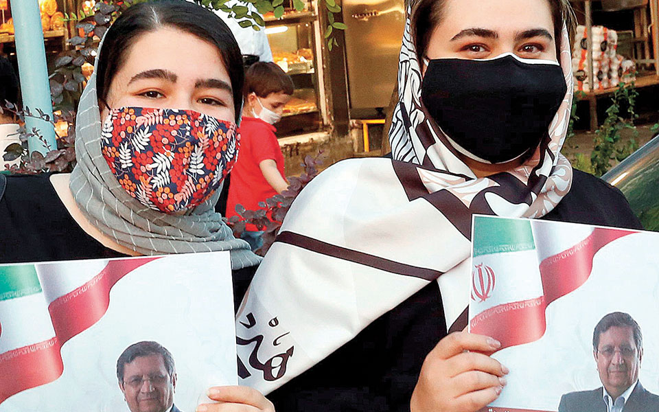 ιράν-ψηφίζουν-για-διάδοχο-του-ροχανί-561403789