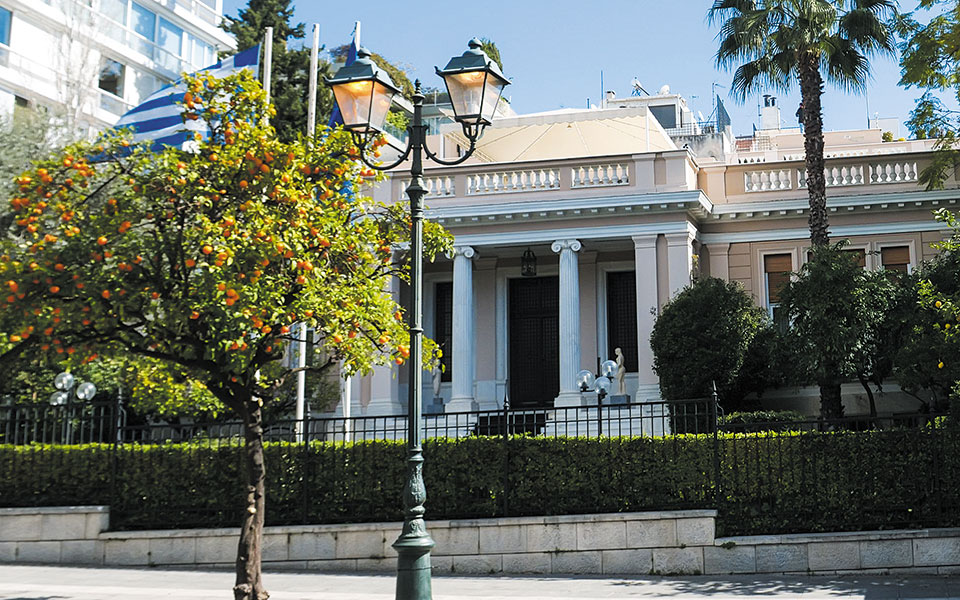 στον-πάγο-τα-μνημόνια-με-τη-β-μακεδον-561408070