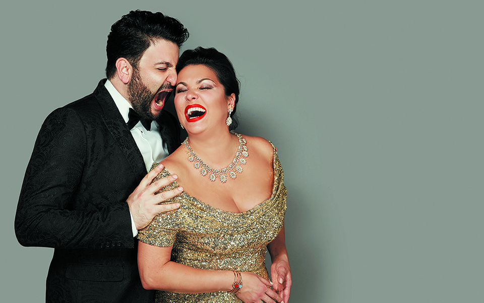 to-χρυσό-ζευγάρι-της-όπερας-561411574