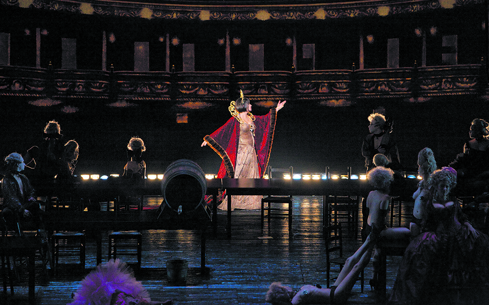 To «χρυσό ζευγάρι» της όπερας-1