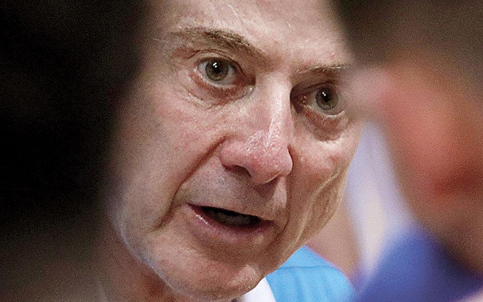 πιτίνο-διαφορετικοί-αλλά-με-ενέργει-561410749