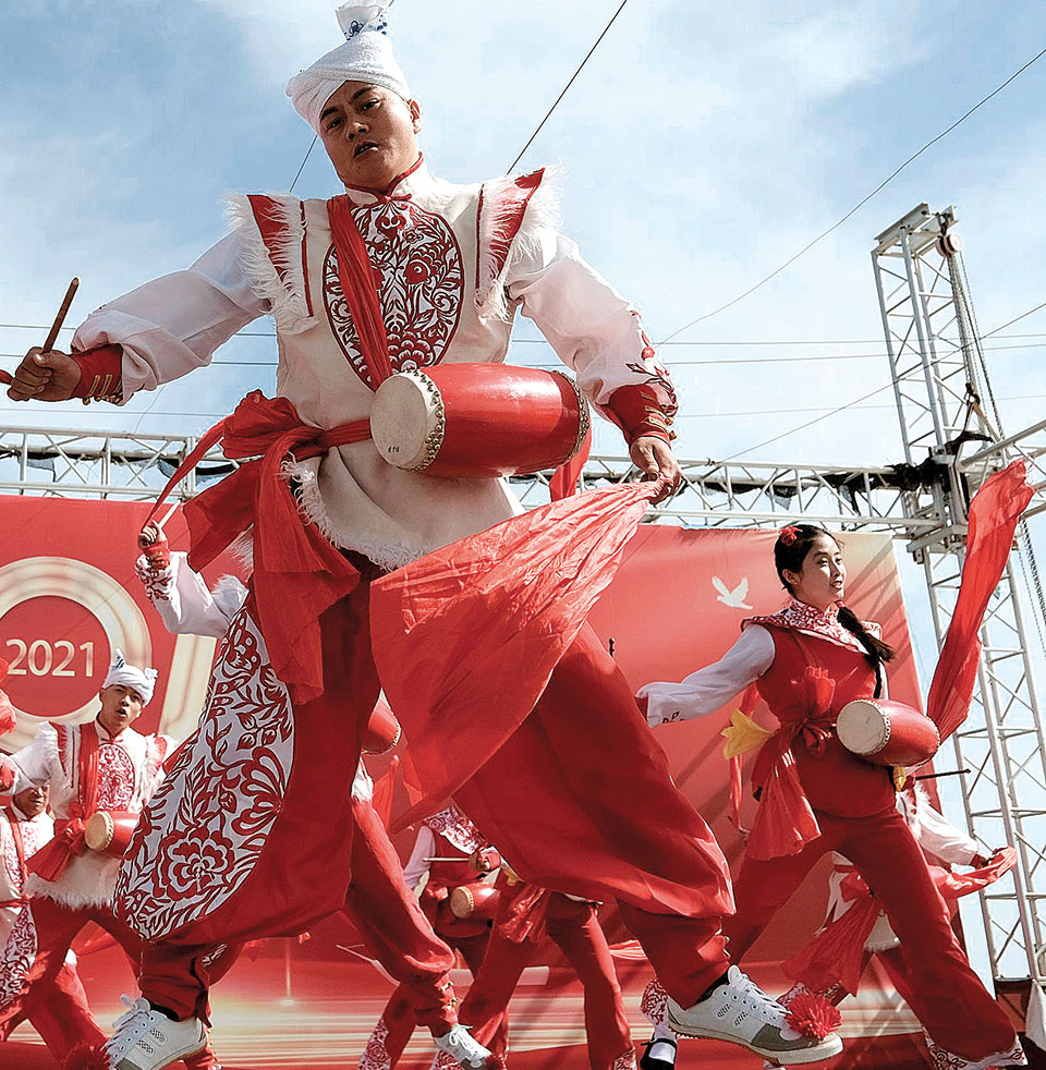 Tα 100 χρόνια του γιορτάζει το ΚΚ Κίνας-1