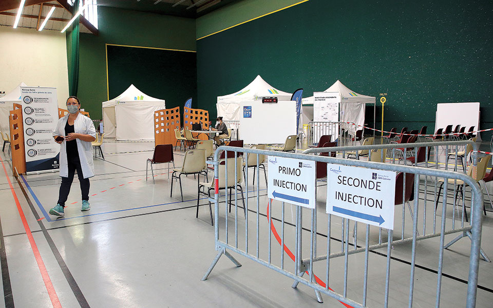 αρνητές-εμβολίων-οι-12-influencers-της-παραπληροφ-561410893