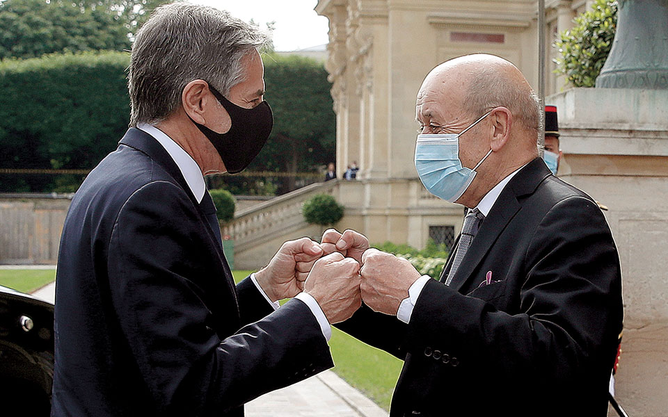 σαν-στο-σπίτι-σου-είπε-ο-γάλλος-υπεξ-561412204