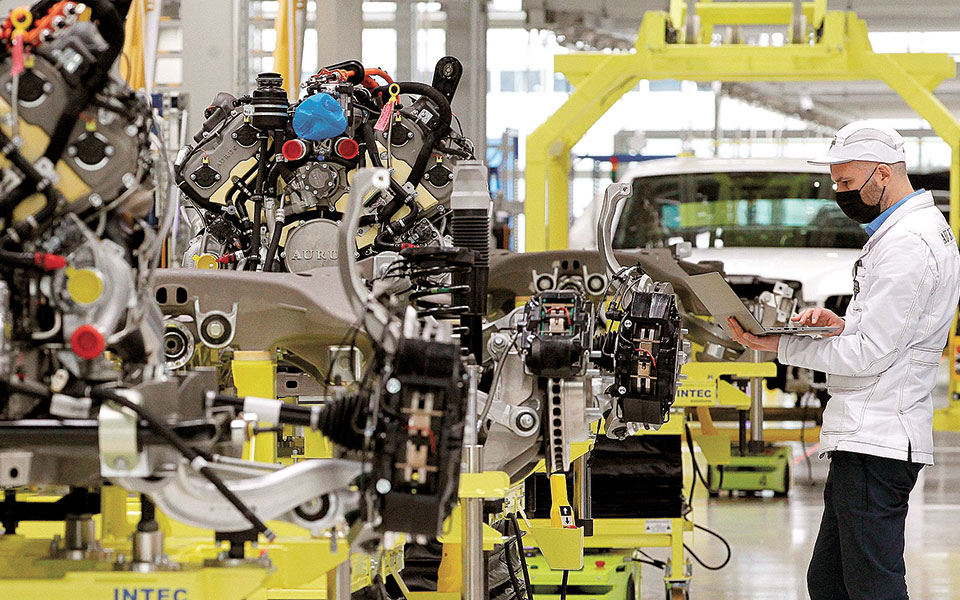 σε-υψηλό-15-ετών-ο-δείκτης-pmi-στην-ευρωζώνη-561412198