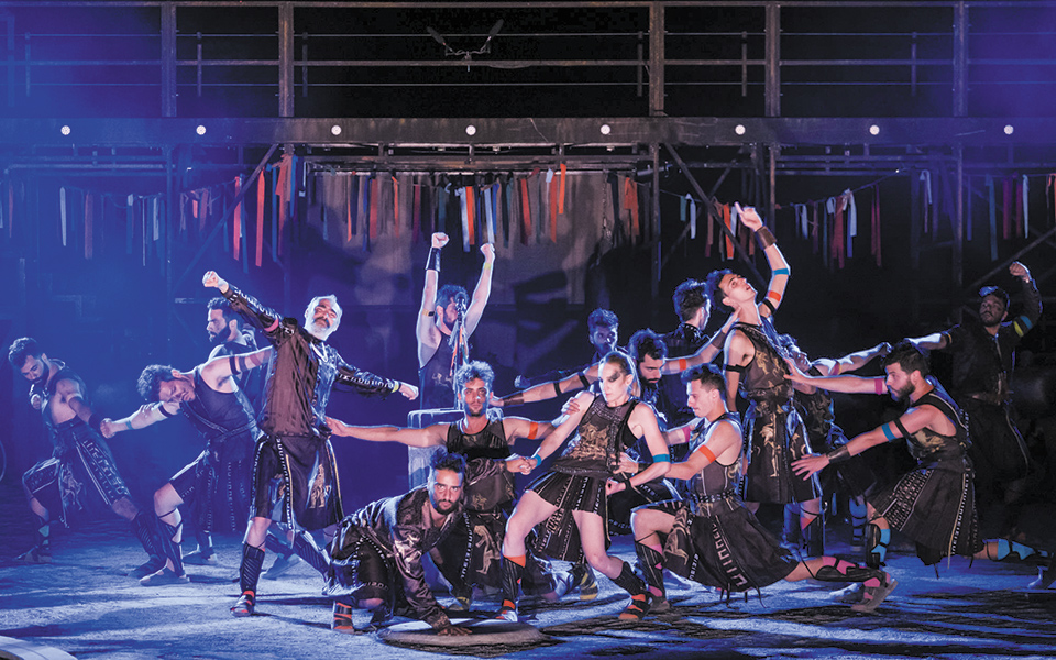 «Κάλπασε» ο Χορός των Ιππέων στην Επίδαυρο-1