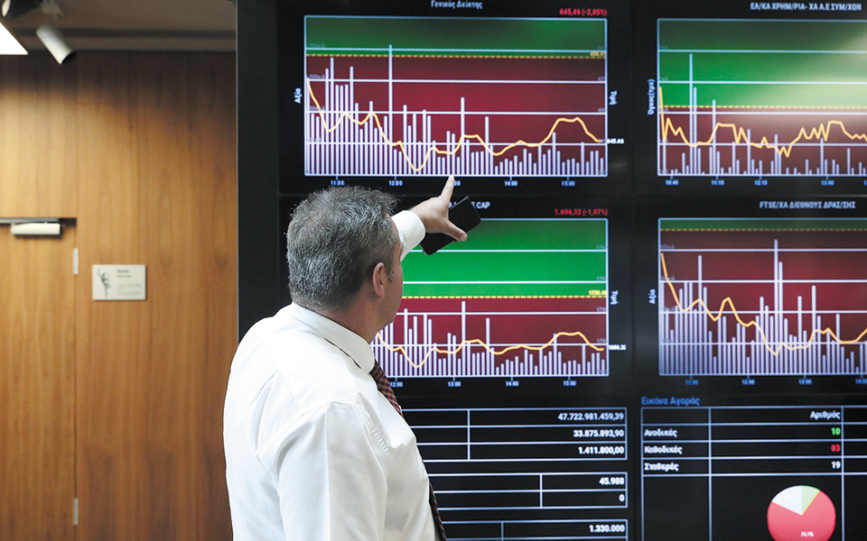 κάτω-από-τις-900-μονάδες-το-χ-α-που-έκλεισε-561416446