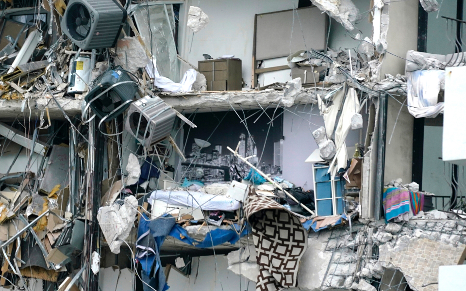 Φλόριντα: «Ήταν σαν να μας χτύπησε πύραυλος» λέει διασωθείς ένοικος-2