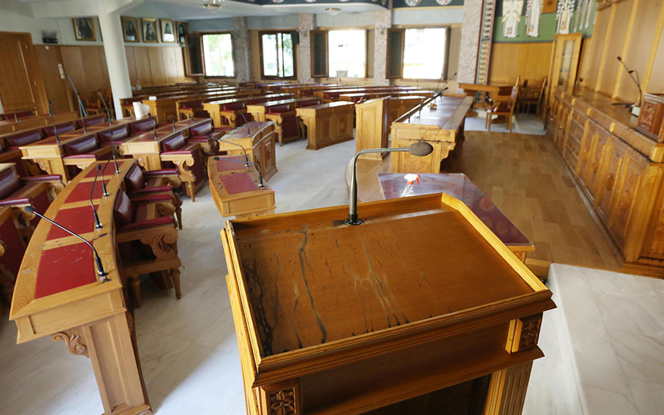 επίθεση-στη-μονή-πετράκη-ψυχιατρική-π-561410695