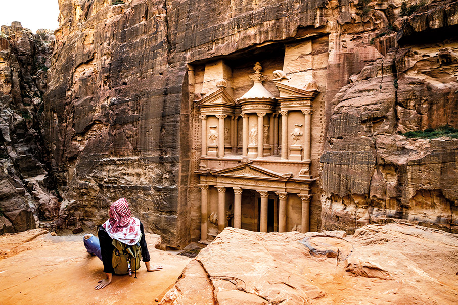 Eννιά ταξιδιώτες, εννιά ταξίδια ζωής-1