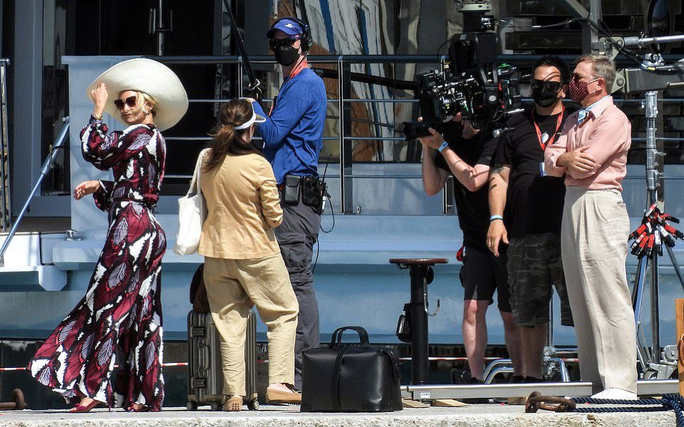 Άρχισαν τα γυρίσματα της νέας ταινίας του Ντάνιελ Κρεγκ στις Σπέτσες (εικόνες)-1