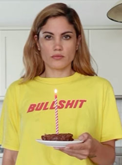 Από τη Σκάρλετ στη Συνατσάκη-1