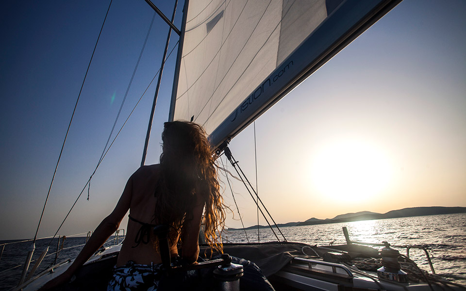 στα-δωδεκάνησα-με-ιστιοπλοϊκό-561403324