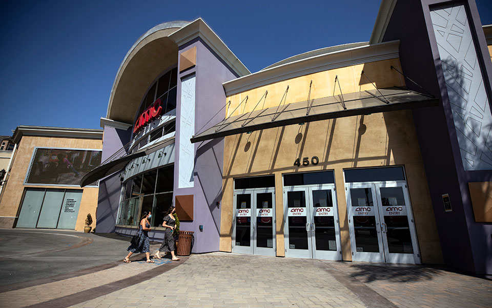 η-amc-του-αρον-ανεβαίνει-με-ποπ-κορν-και-tweets-561388075