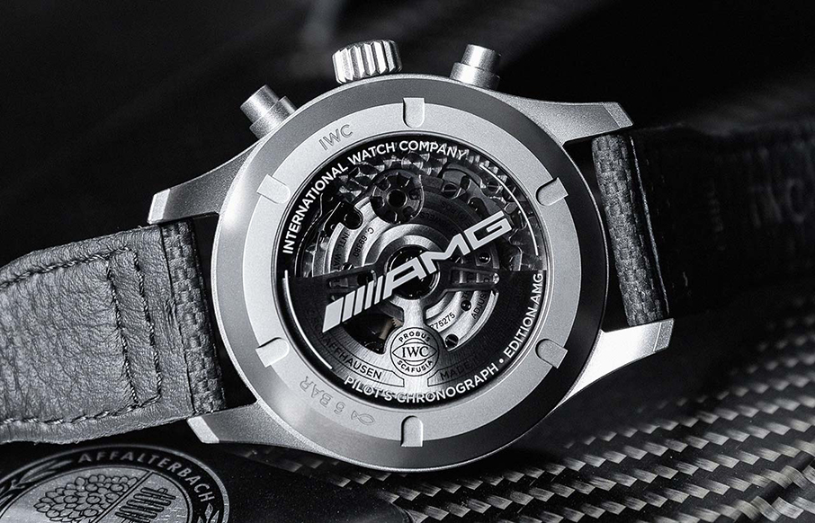 Η αβάσταχτη ελαφρότητα του IWC Pilot’s Watch Chronograph Edition AMG-4