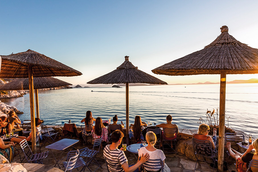 Ύδρα: Το νησί με τη σοφιστικέ γοητεία-1