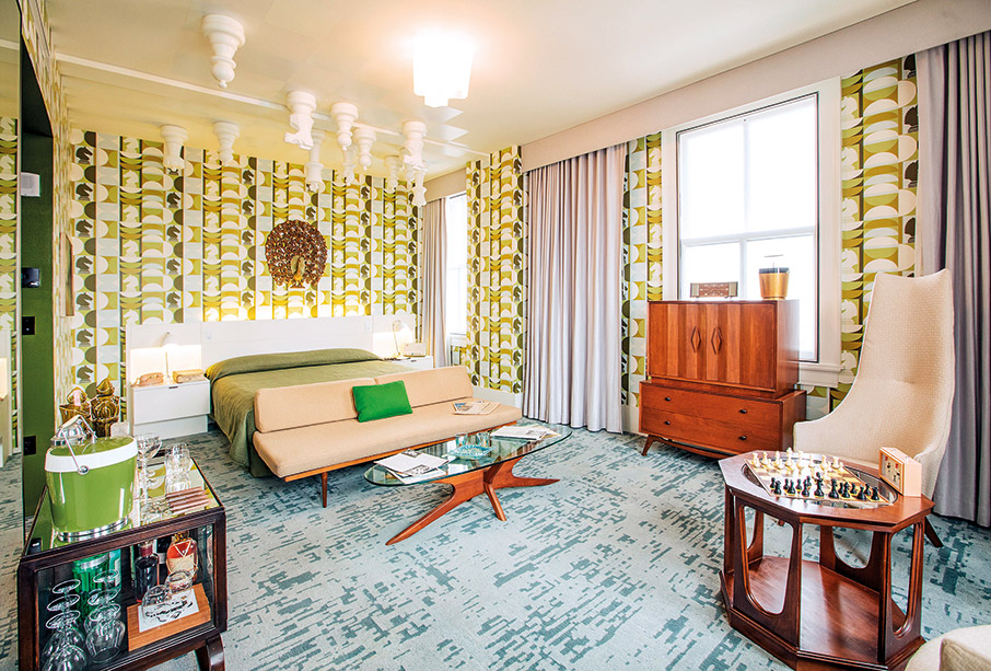 Στα ίχνη της Beth Harmon-1