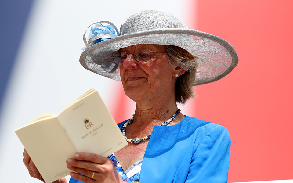 τα-καπέλα-επέστρεψαν-στο-ασκοτ-εικόνε-561400396