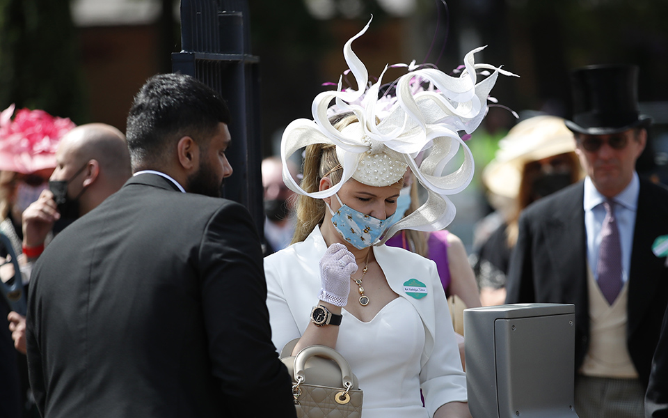 Τα καπέλα επέστρεψαν στο Ασκοτ (εικόνες)-4