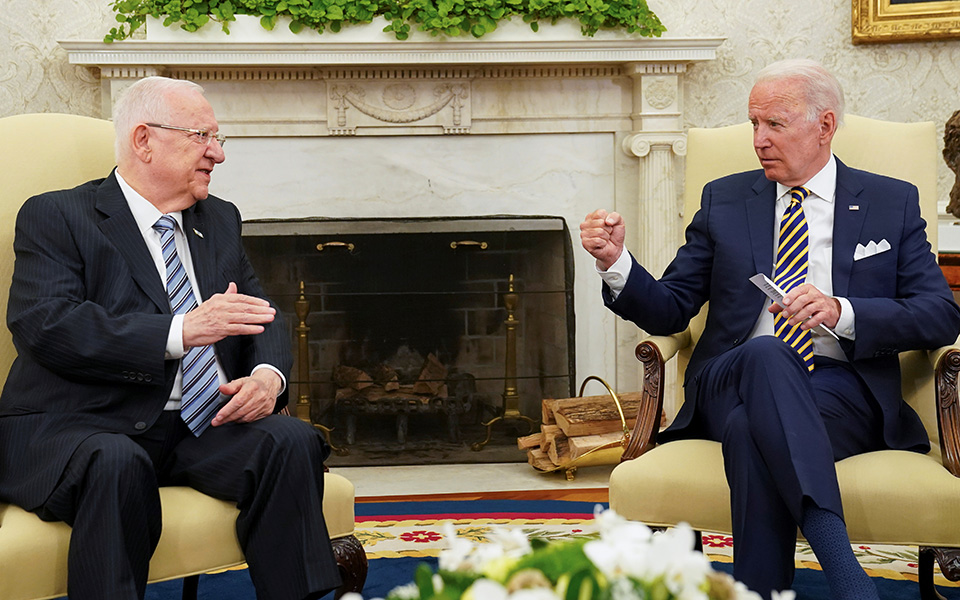 wsj-οι-ηπα-ξεκινούν-αθόρυβη-διπλωματι-561414919